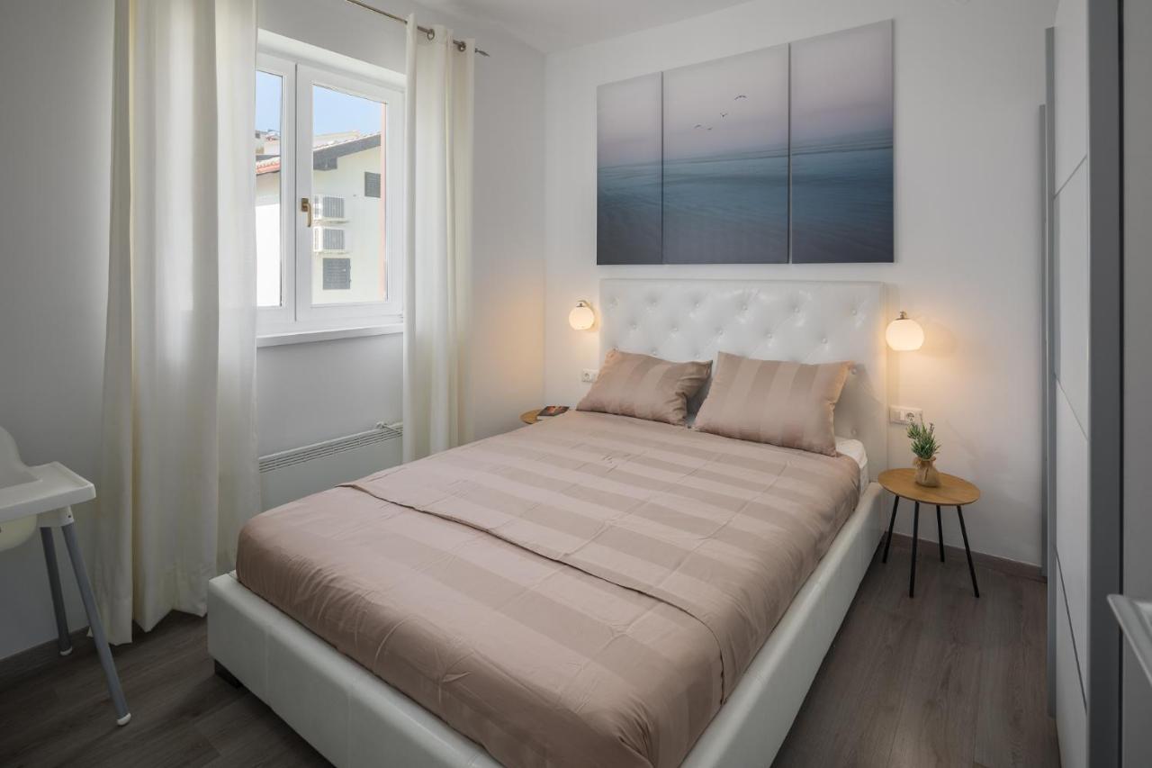 Apartment Adria Premium Пореч Екстериор снимка